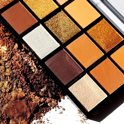Picture of Technic Boujee  15 Color Pressed Pigment Eye Shadow Palette - Boujee - 30g