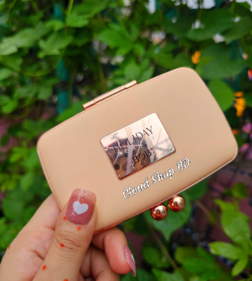 Picture of BOB Holiday Luxurious Gold Face Powder