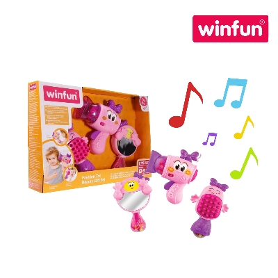 Picture of Winfun 003033 Fashion Tot Beauty Gift Set (DAMAGED BOX)