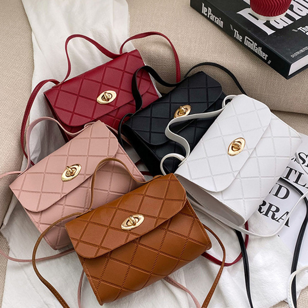 Picture of Korean Style Lingge Striped Small Square Handbag – Portable Fashion Bag for Women |  Trendy Design 