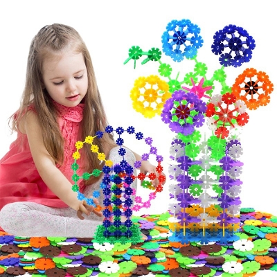Picture of 100pcs/bag Multicolor Plastic Snowflake Blocks Kids Assembled DIY Toy