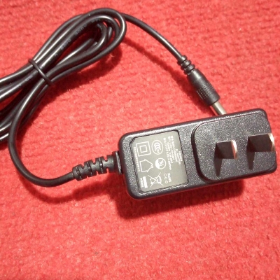 Picture of 6V 2A WHITE/BLACK AC 220V To DC 6V 2A Power Supply Adapters Chargers 6V 2Amp Chargers Adaptors For LED Strip Lights Adapters - Multi Plug - Multi Plug