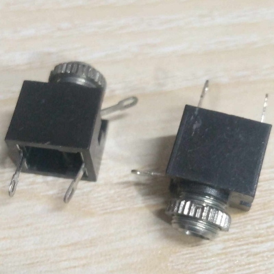 Picture of 5Pcs- PJ301 PJ-301 3.5mm 3Pin DIP Headphone Female Audio Socket Female Switched Socket Solder Panel Jack 3.5mm Mono Channel Audio Connector Cables 3 Pin For Mobil Phone 