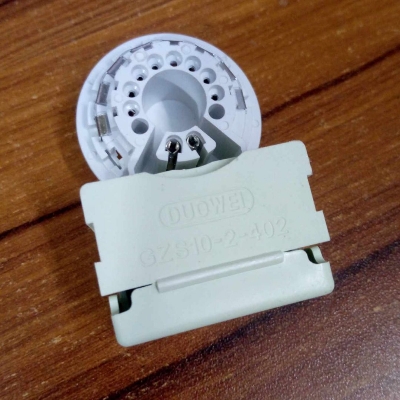 Picture of GZS10-2-402 Monitors Color TV PCB Mount 8 Pins Leads Twin Focus CRT Socket 