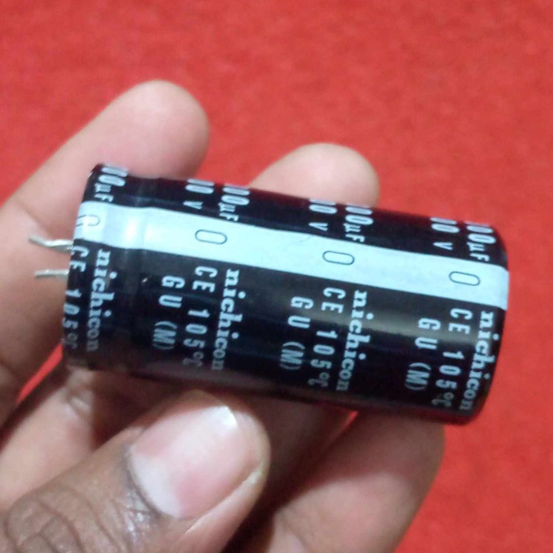 Picture of 3300uF 100V RADIAL Electrolytic Capacitor 3300uF 100V Radial Polarized Aluminum Electrolytic Capacitors 2 Pin Leads Connections Leg
