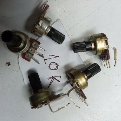 Picture of 3Pcs- 10K BLACK PLASTIC HEAD 3 Pin Potentiometer 10K Ohm 12mm Variable Resistor 3 Terminal Leads 10K Ohm Single Row Potentiometer Adjustable Switches 10K Pot