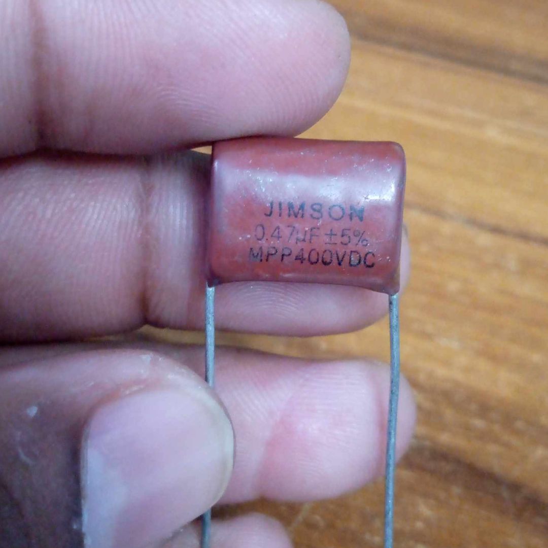 Picture of 5Pcs- METALLIZED 0.47uf 474 400V Metallized 474j 400V Polypropylene Capacitor Mylar 470nF Polyester Film Capacitors 2 Pin Leads Terminals Connections Leg