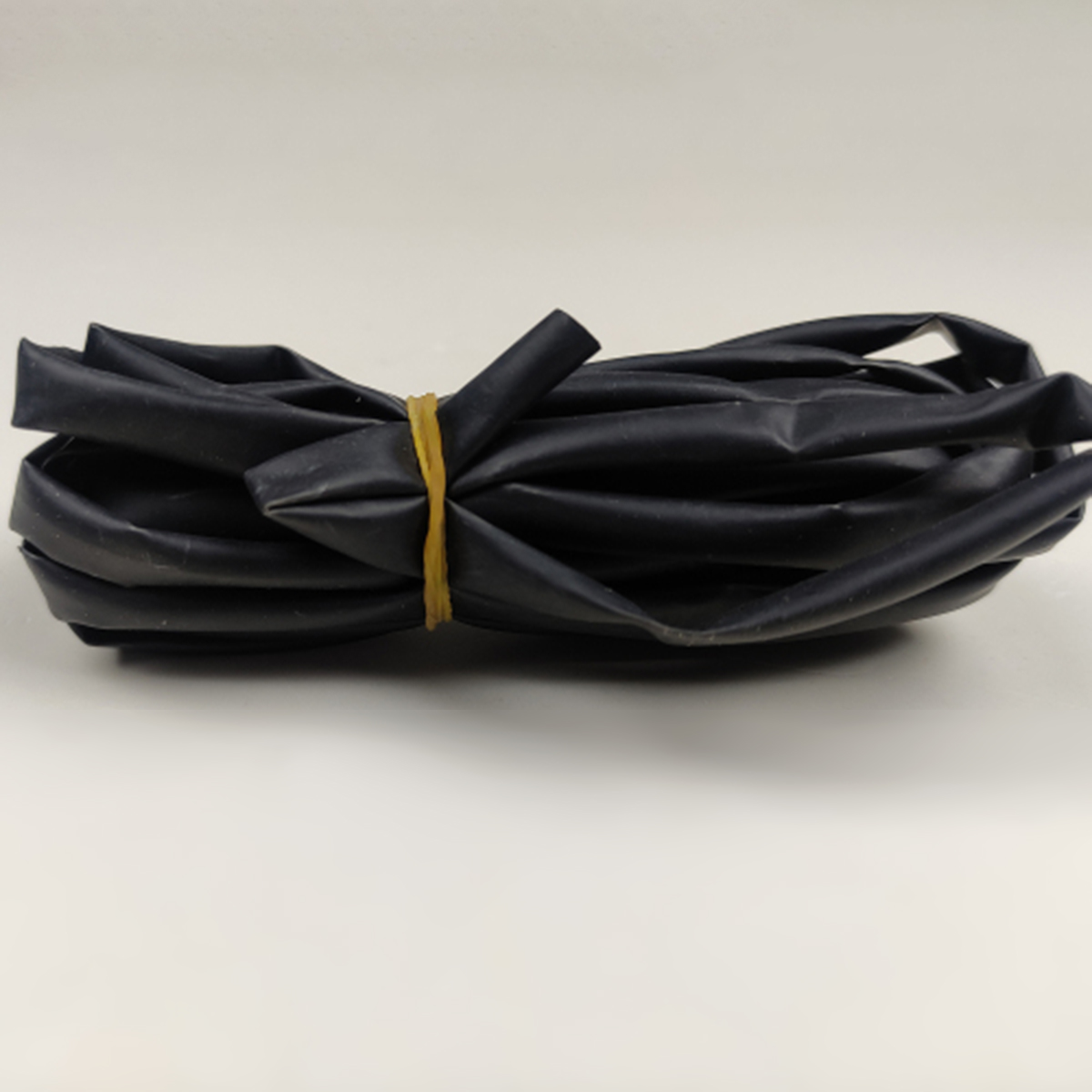Picture of 3 FEET- Heat Shrink Tube 5mm BLACK Heat Shrink Tubing Electrical Connection Wire Cables Wrap Waterproof Shrinkage Sleeve Kit 5mm Heat Shrink Tubes