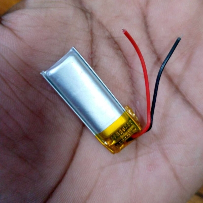 Picture of M400 Small BLUETOOTH Headphone Battery 3.7V Rechargeable Battery 3.7V Battery Size 30x10x5mm Lithium Polymer Rechargeable Battery 3.7V Battery For Bluetooth Earphone Lipo Battery