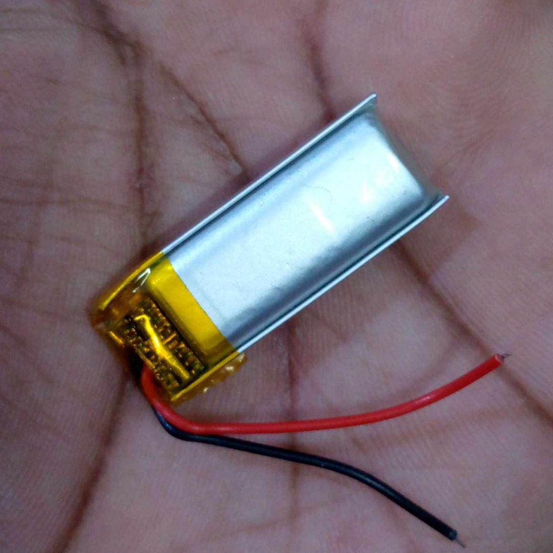 Picture of M400 Small BLUETOOTH Headphone Battery 3.7V Rechargeable Battery 3.7V Battery Size 30x10x5mm Lithium Polymer Rechargeable Battery 3.7V Battery For Bluetooth Earphone Lipo Battery