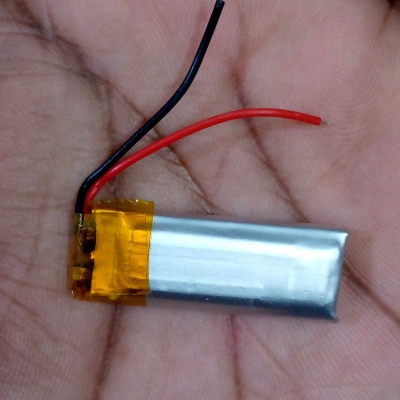 Picture of M400 Small BLUETOOTH Headphone Battery 3.7V Rechargeable Battery 3.7V Battery Size 30x10x5mm Lithium Polymer Rechargeable Battery 3.7V Battery For Bluetooth Earphone Lipo Battery