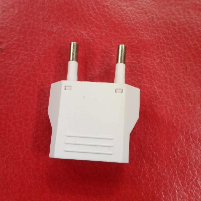 Picture of EU 2-Pin Plug To 2-Pin Socket Converter 250V 6A Multifunction Adapter