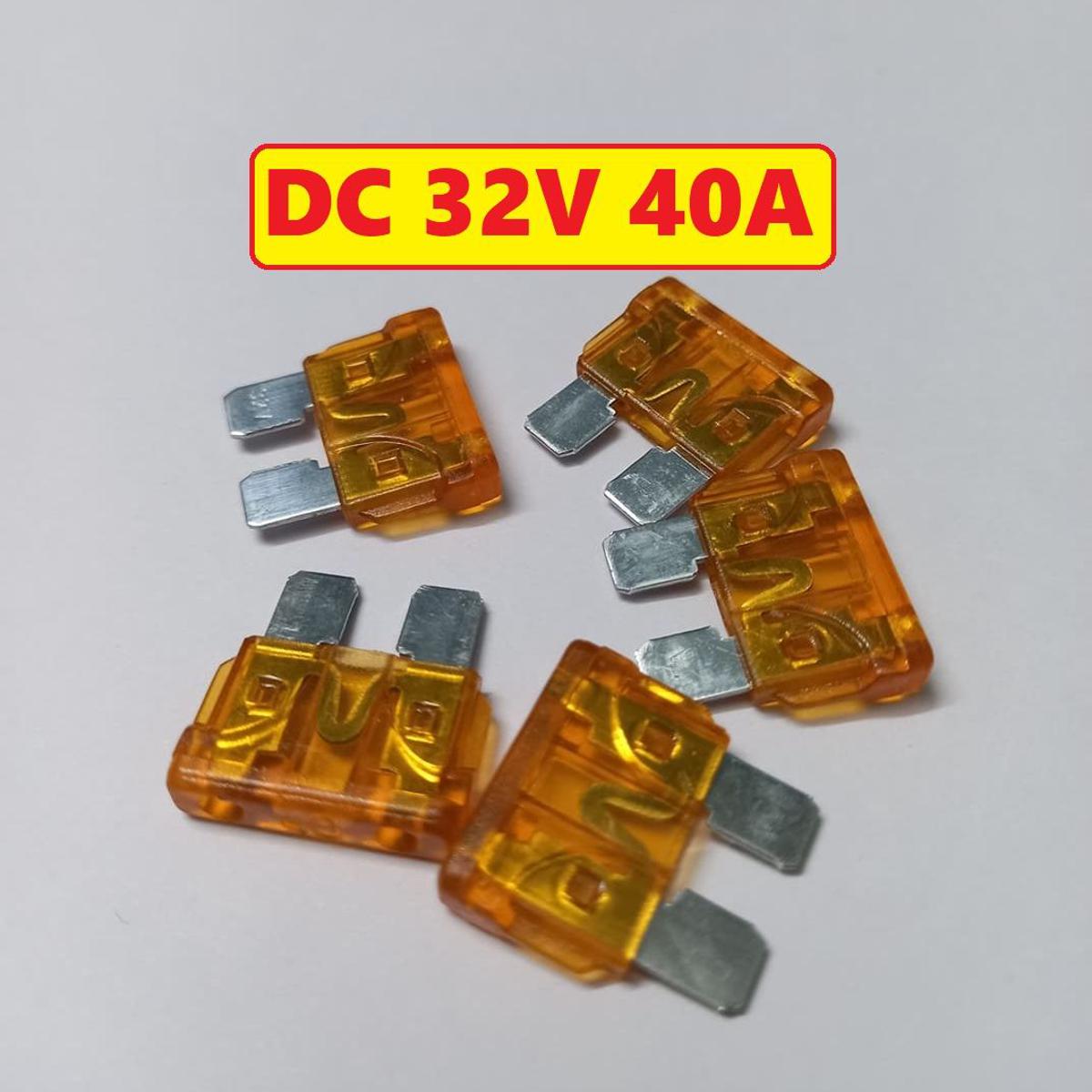 Picture of 5Pcs- YELLOW 40A 32V Fast Blow Glass Fuse DC 32V 40Amp ATO ATS ATC Blade Fuse Size 19x19x5mm 2 Pin Leads Fast Acting Automotive Fuse 40A Standard Blade Car Fuse For Car Van Truck Coach Bus Motorcycle