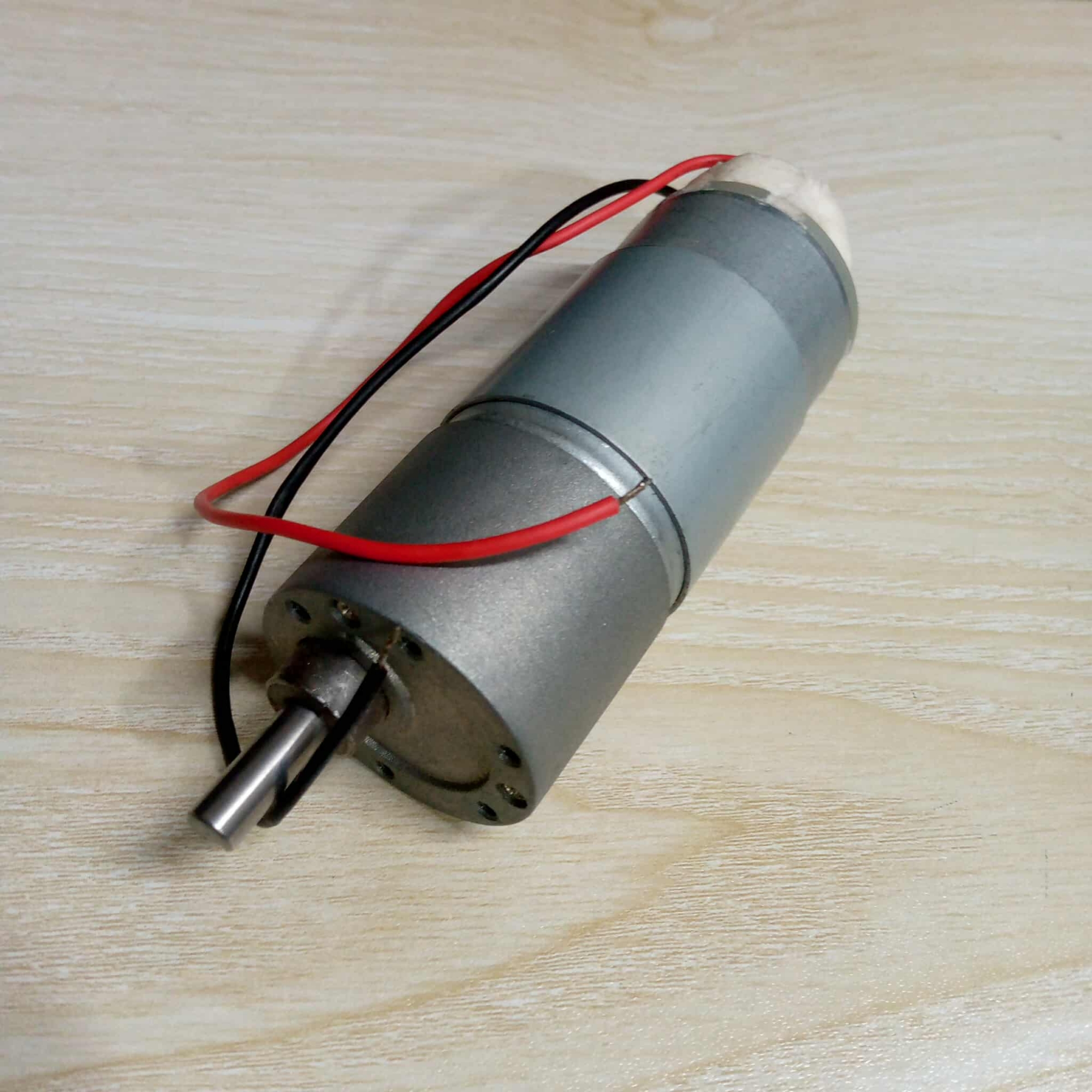 Picture of 12V 15RPM Metal Gear Motor High Torque for DIY Robot Car