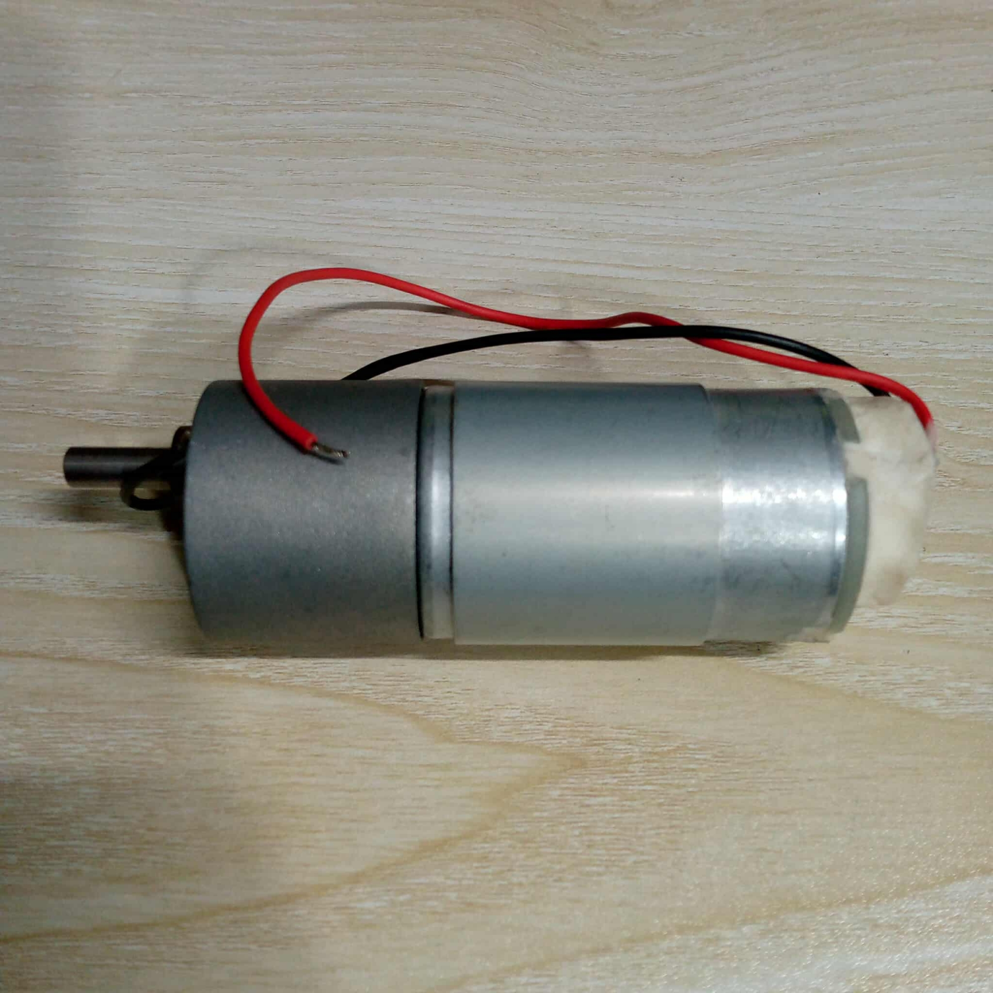 Picture of 12V 15RPM Metal Gear Motor High Torque for DIY Robot Car