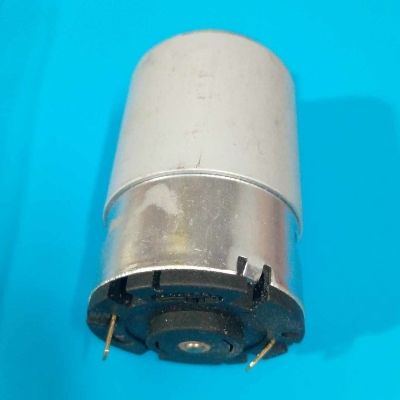 Picture of 50W 555 Generator Motor DC 220V 240V Dynamo Generator Motor With D25XB80 25A Bridge Rectifier 220V DC Generator Motor