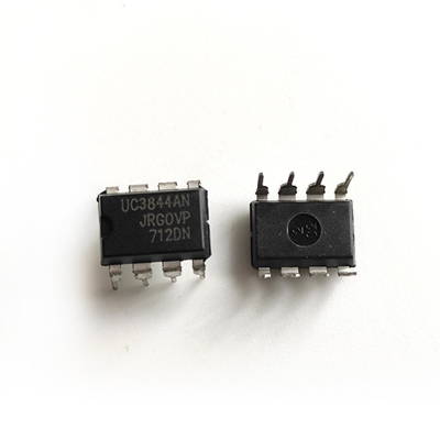 Picture of UC3844AN IC 3844 UC3844 UC3844N PWM Switching Power Converter 8 Pin Leads DIP-8 Dual In Line Package Chip IC - Minimalistic Sophistication