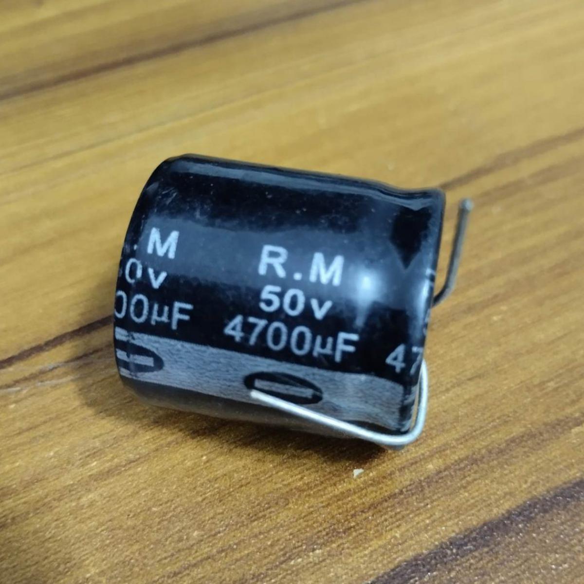 Picture of Medium Quality 4700uF 50V Capacitor RADIAL Electrolytic Capacitor 4700uF Capacitor 50V 4700uF Radial Polarized Aluminum Electrolytic Capacitors 2 Pin Leads