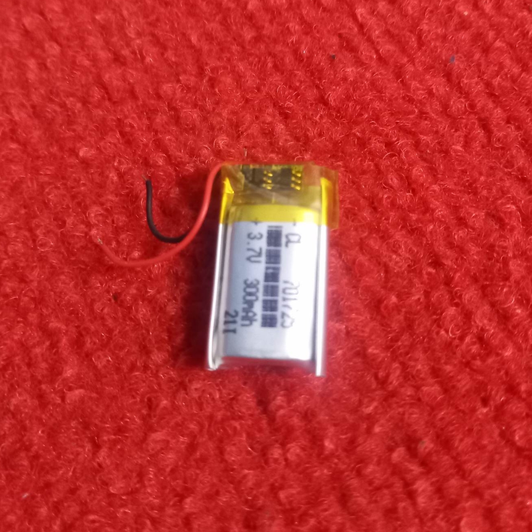 Picture of 300mAh BLUETOOTH Headphone Battery 3.7V Rechargeable Battery 300mAh Battery Size 25x17x7mm 3.7V Lithium Battery 3.7V Battery Lipo Battery 300mAh For