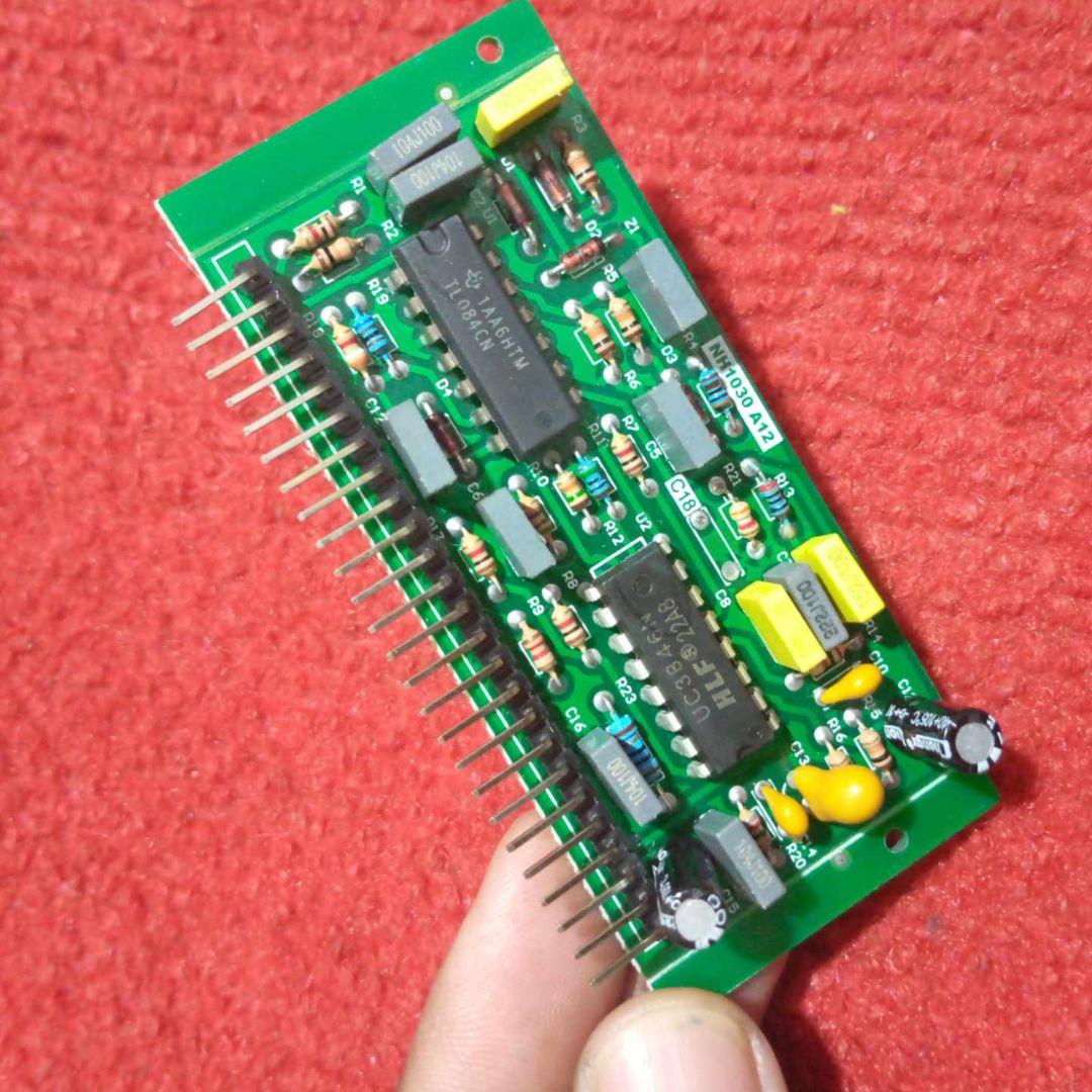 Picture of Double IC DIY Portable 220V 200A UC3846 Control CARD Three Phase Welding Machine Inverter P.C.B Circuit Board Welding Equipment Spot Mini Welder Set Pen