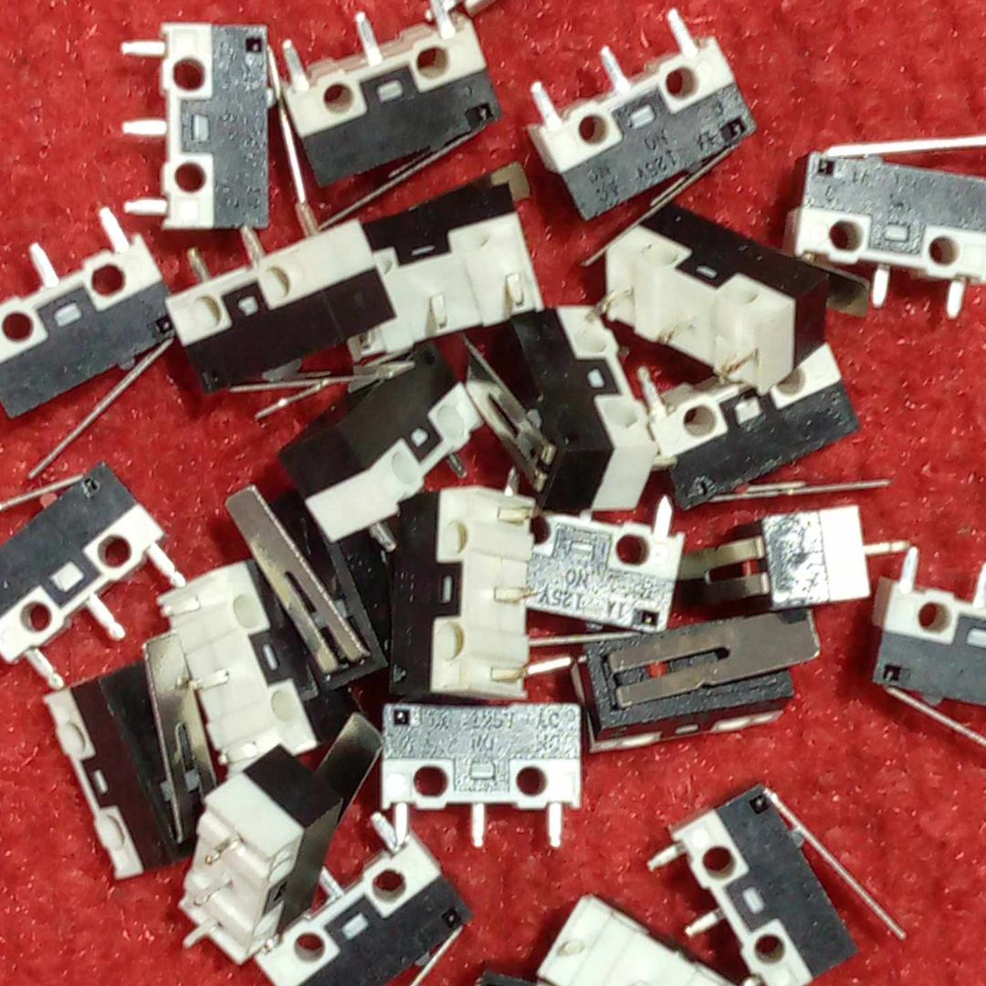 Picture of 10PCS - 1A Limit Switch 3 Pin 1A 125VAC SPDT 3 Pin 13mm Long Straight Hinge Lever Arm Switch Micro Limit Switch Momentary Push Switch For 3D Printers CNC Machine DIY