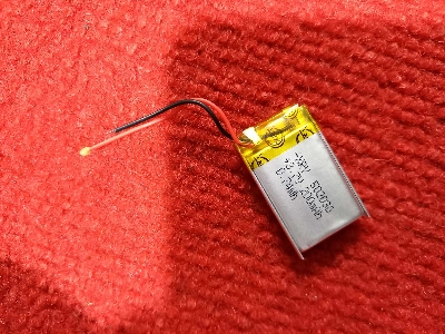 Picture of 200mAh BLUETOOTH Headphone Battery 3.7V 200mAh Battery 3.7V Battery Size 30×20×5mm Rechargeable Battery 3.7V Battery For Bluetooth Headphone Batteries