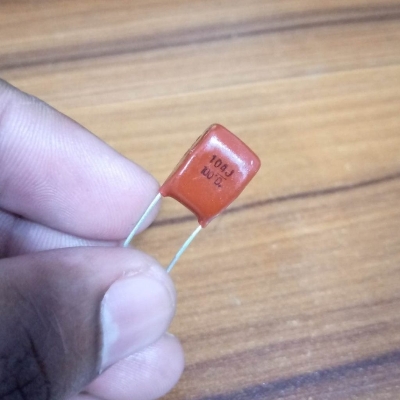 Picture of 15Pcs- METALLIZED 104j 100V Capacitors 104j Metallized Capacitor 100V Capacitor 2 Pin Leads Maylar 104j Capacitor