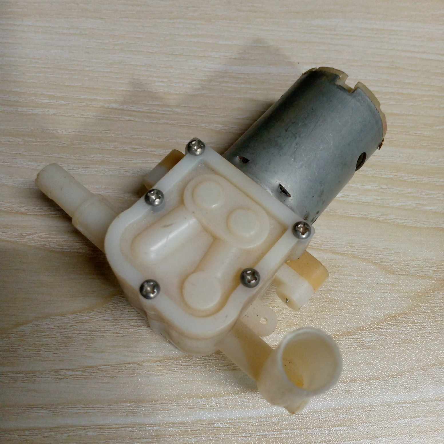 Picture of Dual Pipe Air Pump DC 12V 2.5W 555 Compact Portable Diaphragm