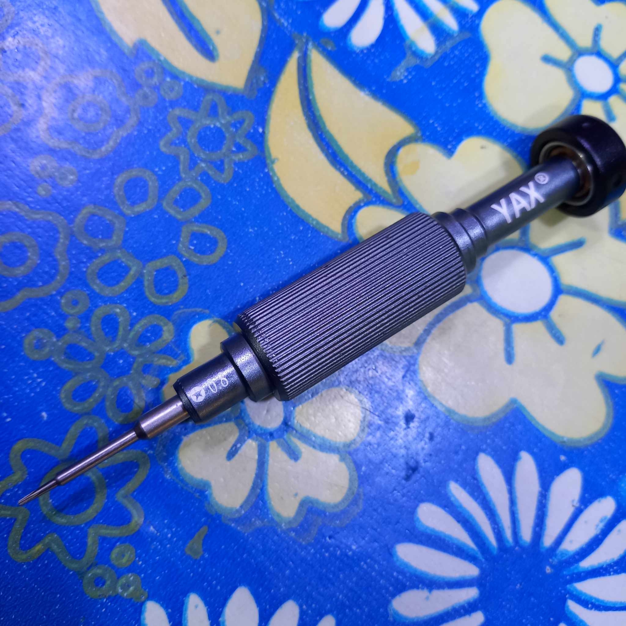 Picture of iSHEEL Mortar Mini Screwdriver 0.8mm Phone Repair Tool Sets ishell 0.8mm SCREWDRIVER Precision Screwdriver Iron Screw Driver Tool Kit Heavy Duty Screwdriver For Watch Mobile Repair