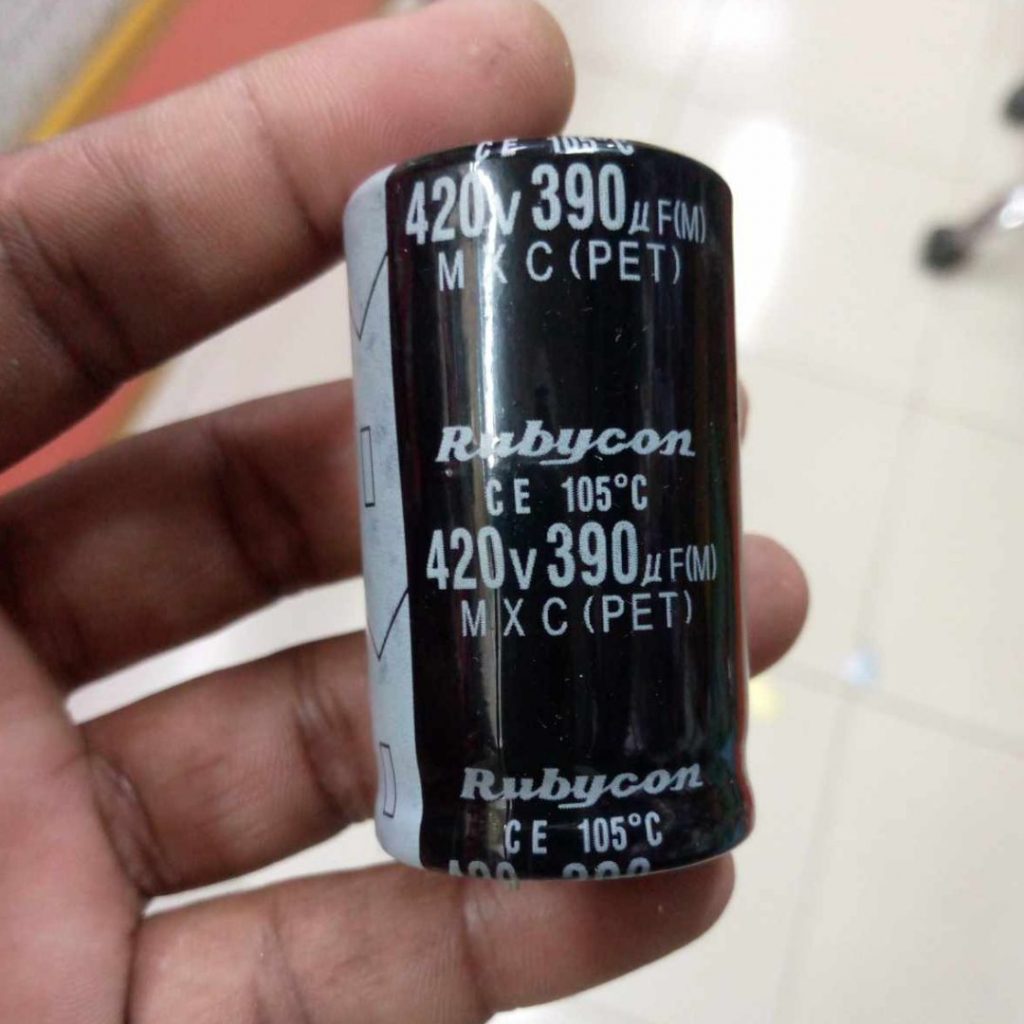 Picture of 390uF 420V Capacitor RADIAL Electrolytic Capacitor 390uF Capacitor 2 Pin Leads Type Polarized Aluminum Electrolytic Capacitors 420V Capacitor