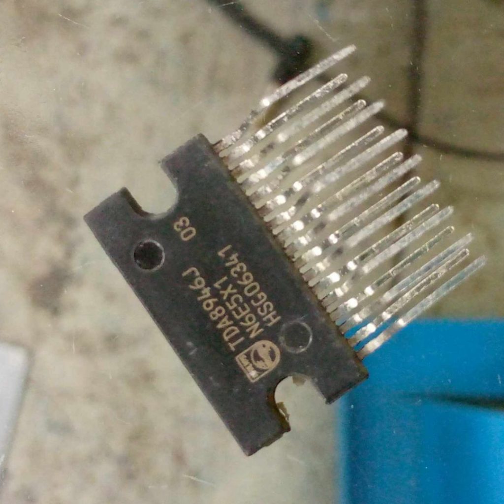 Picture of ORIGINAL TDA8946 IC TDA8946 Amplifier IC DIP 17 Pin 2 Channel Stereo Audio AMP 2x15W TDA8946 Audio Amplifier IC For 15W Speaker 2 Pin Leads TDA8946 Audio IC