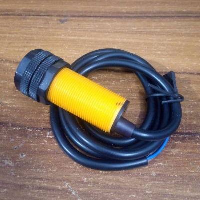 Picture of E18-D80NK Adjustable Infrared Sensor Switch 3 Pin Cables 3-80cm Photoelectric IR Obstacle Sensor Switches Photoelectric Infrared Sensor Switches