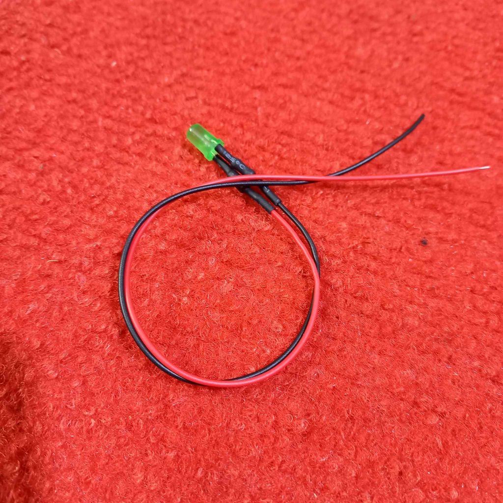 Picture of Current Indicator 220V GREEN 5mm LED Light Indicator 110-220V 5mm Welding Line Indicator Signal LED Light Emitting Diodes 5mm Green LED Light Bulbs 220V Indicator With Cables