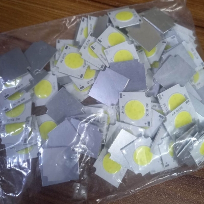 Picture of 6C1B 18x16mm WHITE 6W 15-17V COB SMD LED Light Chip 6W White LED Light 17V COB LED Light 6W LED Light COB LED Chip 17V COB LED Chip 6W Light Bulbs