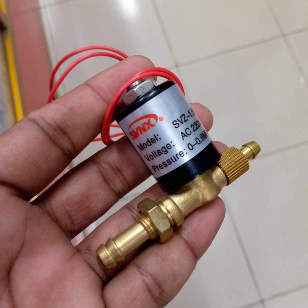 Picture of SVZ-1.5 Solenoid Valve Argon Arc Welding Machine AC 220V 2 Position 2 Way Solenoid Valve