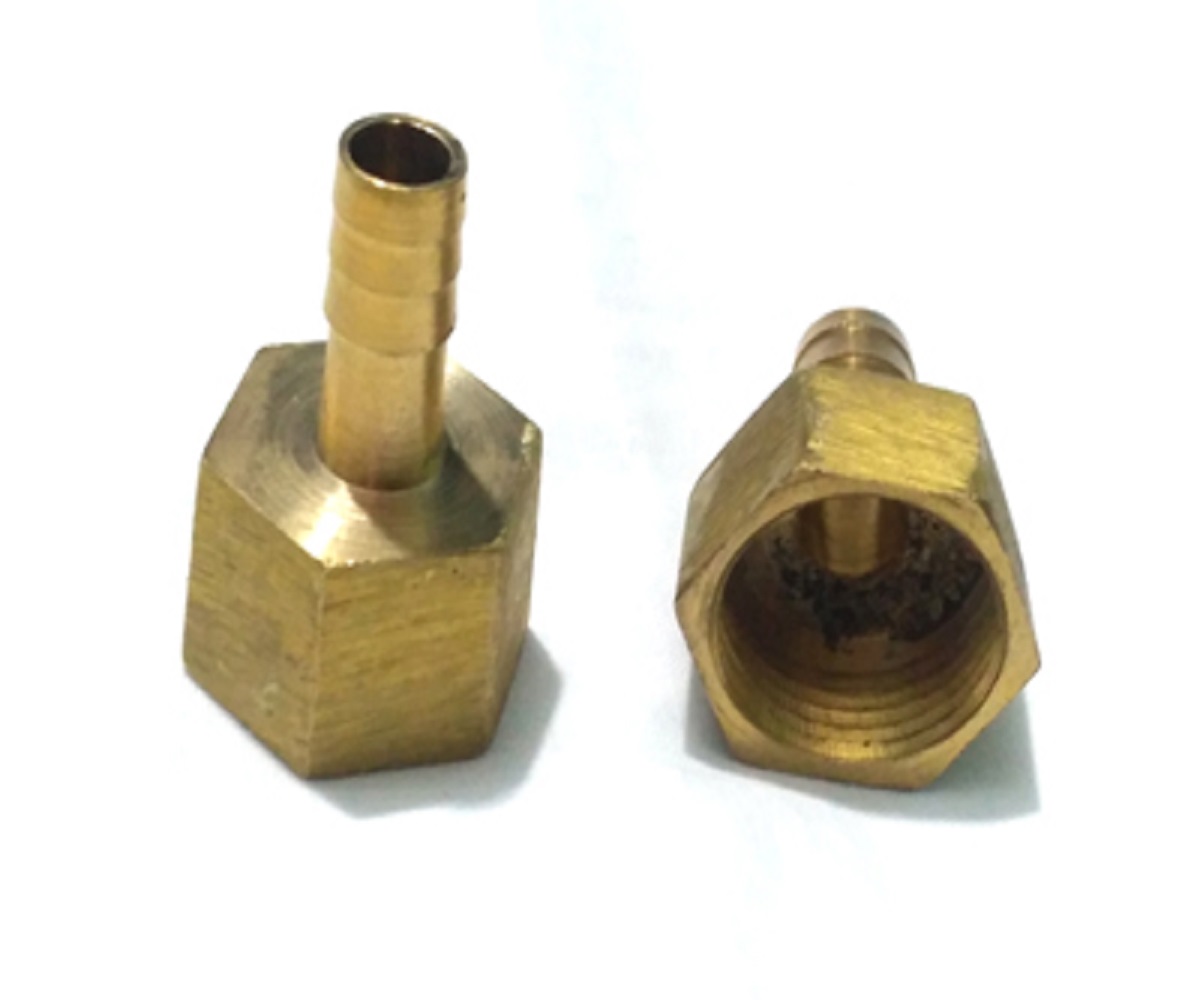 Picture of Inner Patch Copper Nozzle Converter 3/4 Inch To 8mm Pipe Inner Patch System Coper Body Heavy Duty Use For DC Water Pump DIY 3/4 Copper Nozzle Converter Adapters