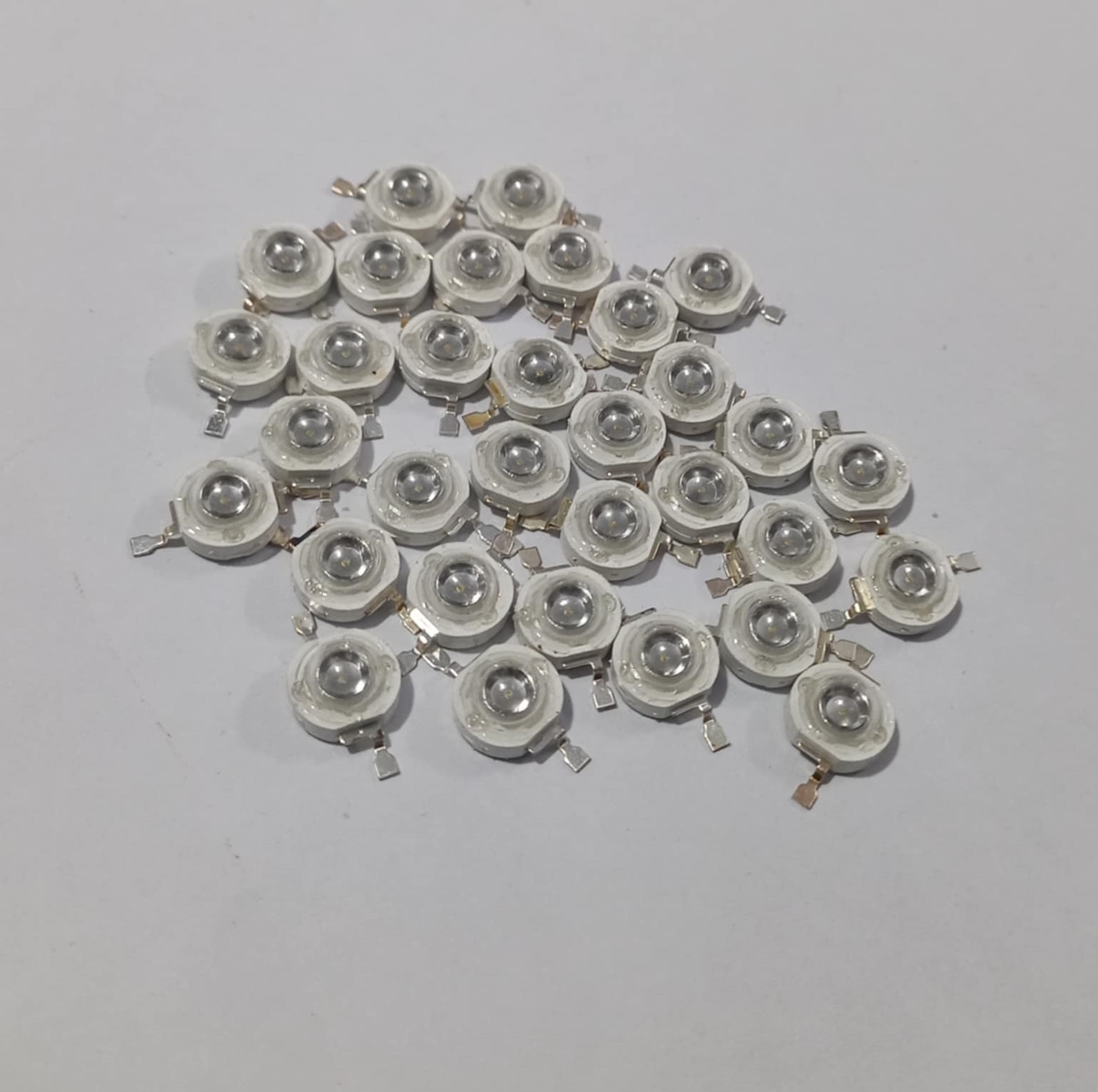 Picture of 10Pcs - GREEN 8mm Diameter Green Color 3W 3.7V Ultra Bright Green LED 3W COB LED SMD Chip 3.7V LED Light Bulbs Green Light 3W 3.7V COB LED Light GREEN COB Light