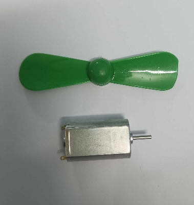 Picture of 2 Blade Fan With 180 Motor 3.7V Motor 180 DC Motor Strong Magnetic Motor 3.7V DC Motor 180 Motor Propeller 180 Motor Fan For Mini Fans Making Purpose 180 Motor With Fan 3.7V 180 Motor