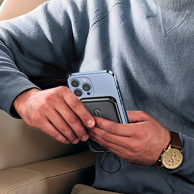 Picture of JOYROOM JR-L001 Ultra Slim 20W Power Bank 10000mAh With Type-C cable- Black