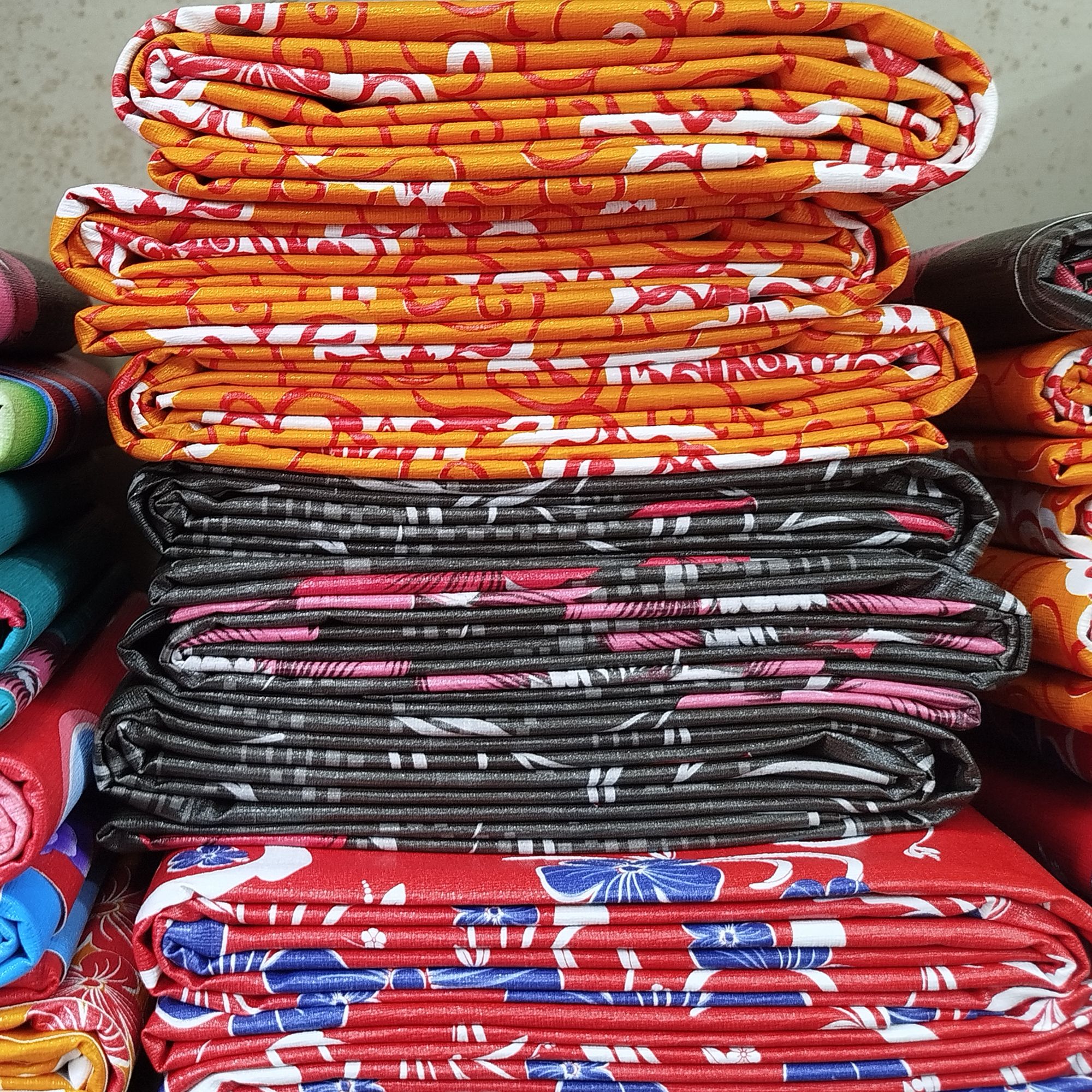 Picture of Waterproof Bed Sheet Rexin 5hat x 4hat, full bed urin ptotector for baby and old man lether rexin full bed cover