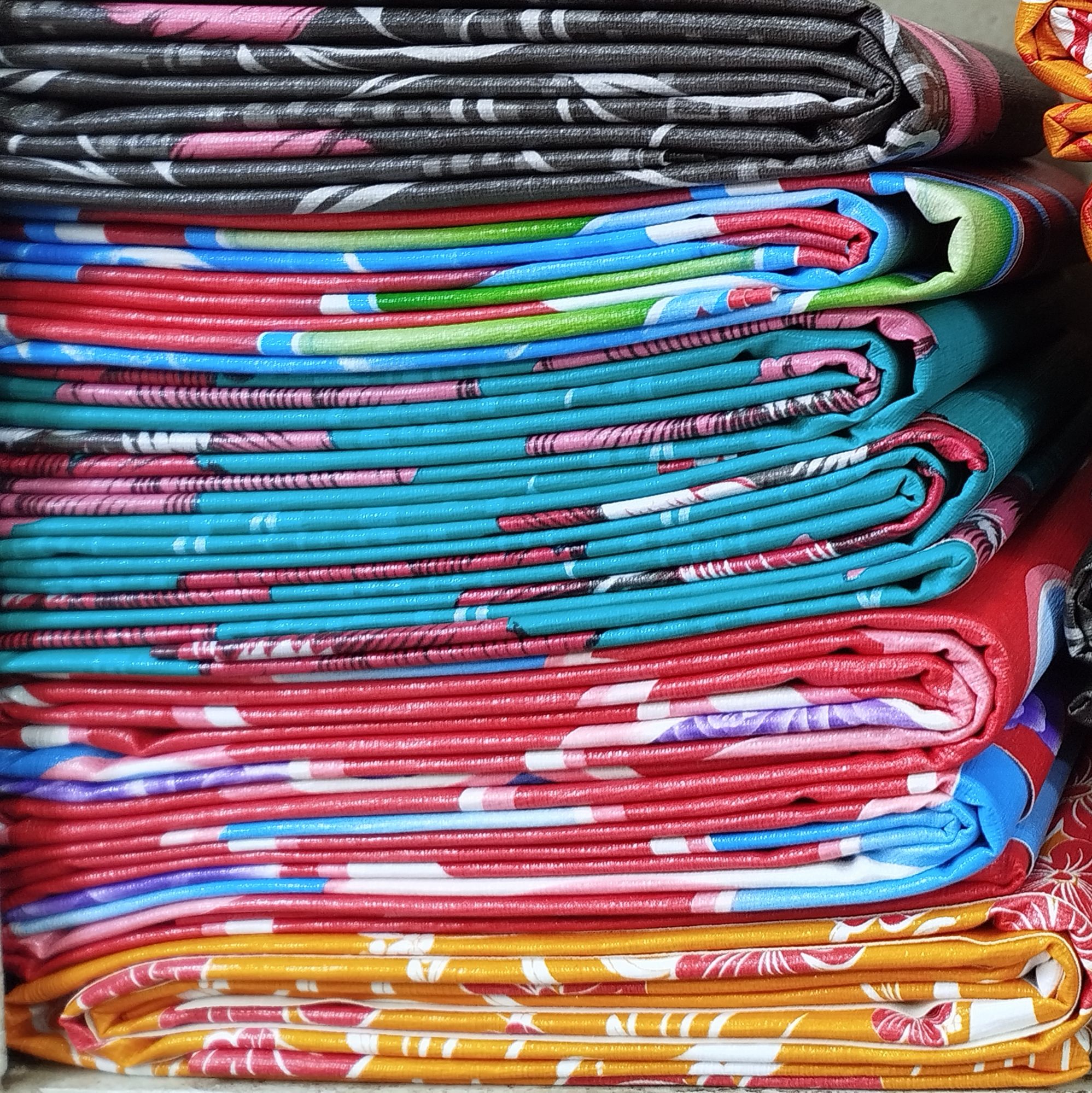 Picture of Waterproof Bed Sheet Rexin 5hat x 4hat, full bed urin ptotector for baby and old man lether rexin full bed cover