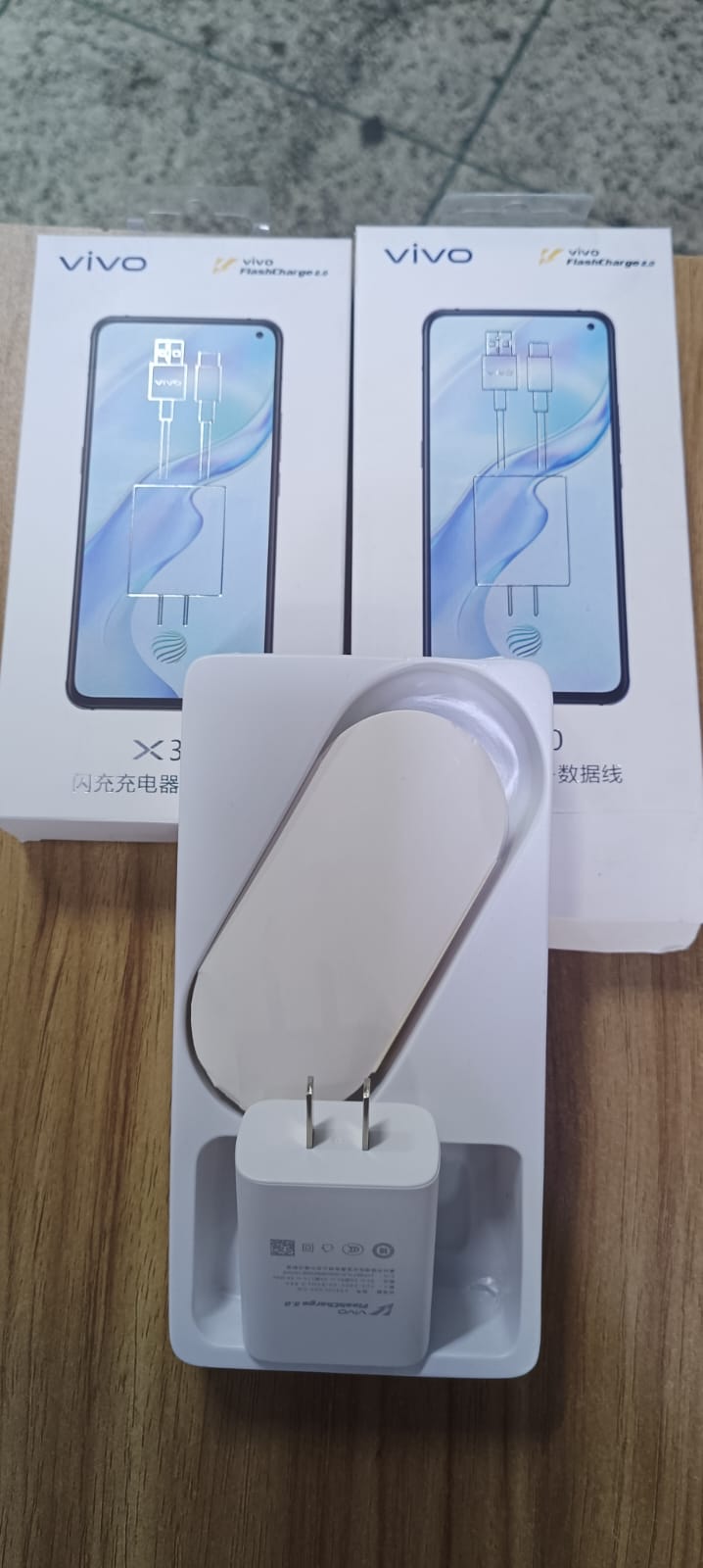 Picture of Vivo_Flash Charger 2.0 With Type C Cable 33W - Charger