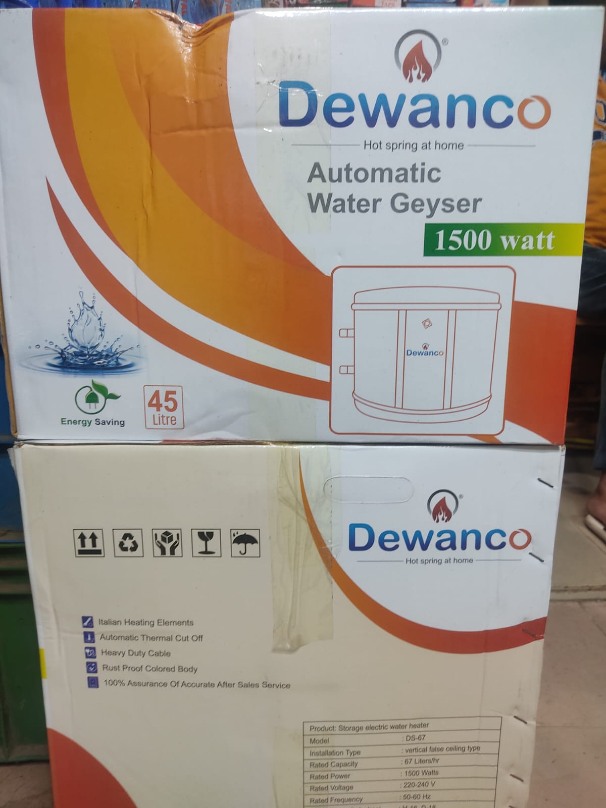 Picture of Geyser/Water Heater DEWANCO 67 Liters