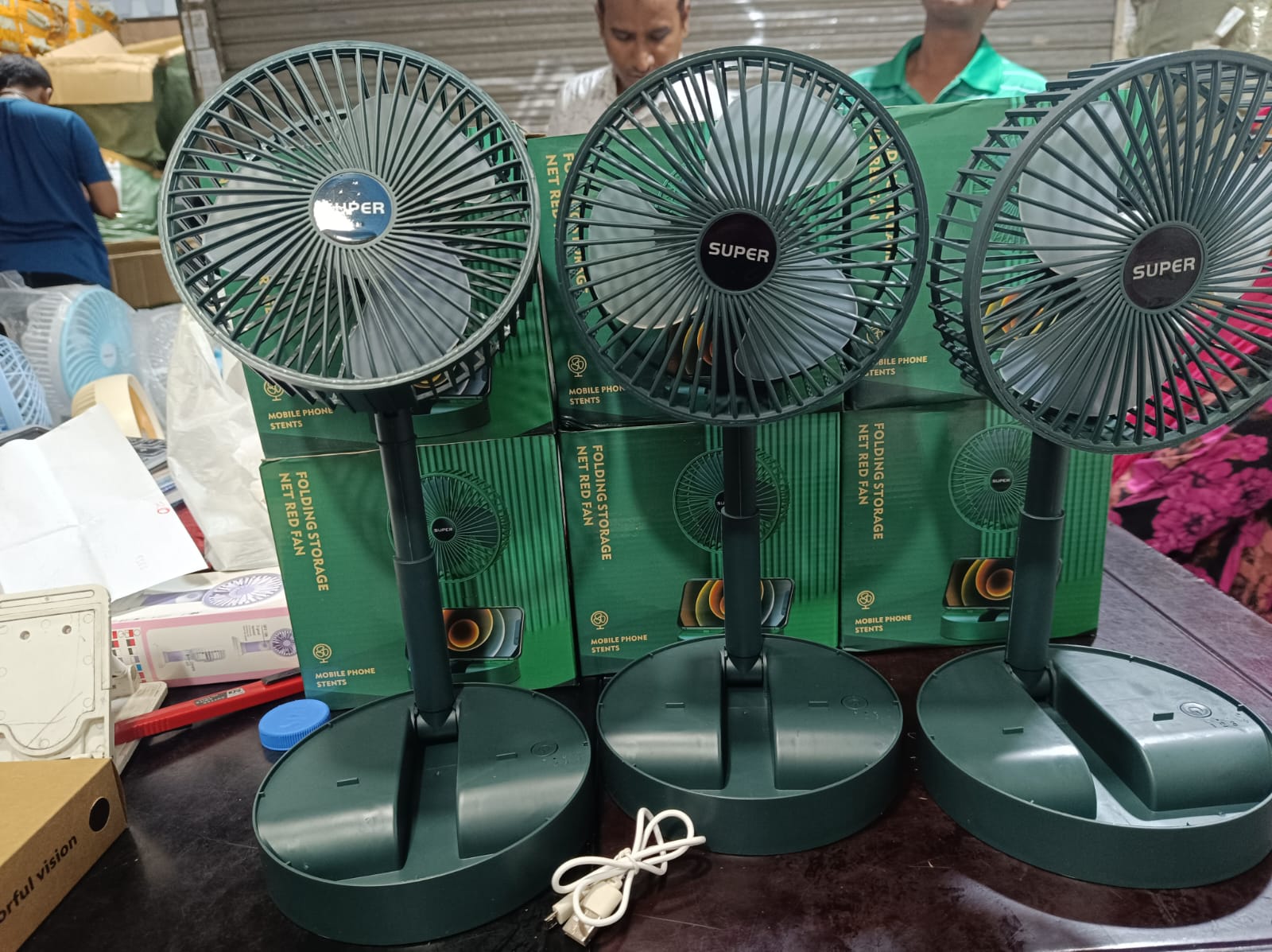 Picture of Portable USB Rechargeable Fan Telescopic Folding Desktop Fan Low Noise High Battery Life Standby Electric Fan for Office House