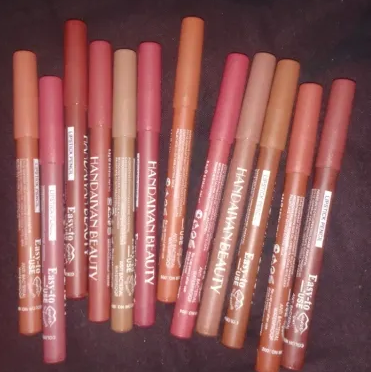 Picture of Handaiyan 12 Pisce Pencil Lipstick