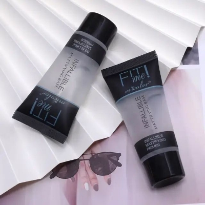 Picture of Romantic Star Liquid Smooth Touch Primer