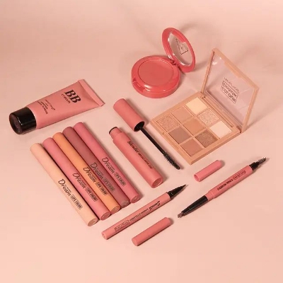Picture of Heng Fang 11-Piece Beauty Makeup Gift Box