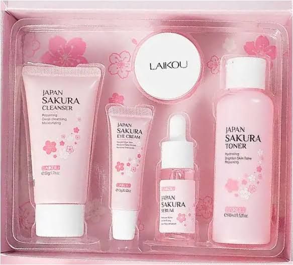 Picture of Sakura 5 Pisce Skincare Set