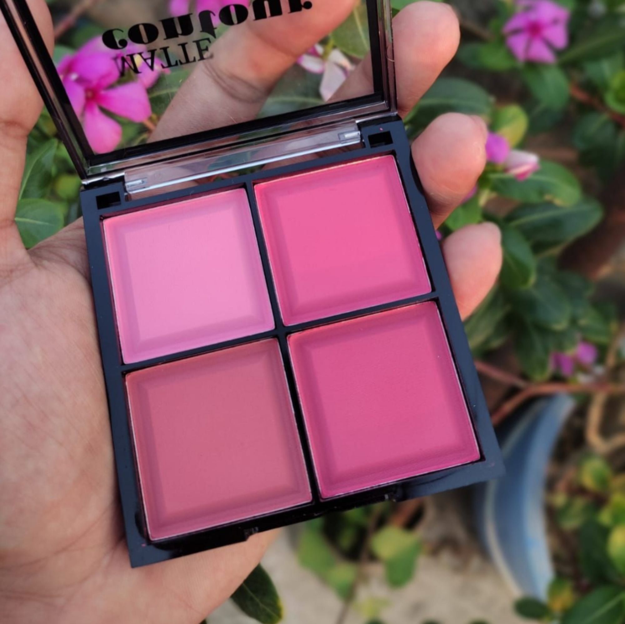 Picture of 4 IN 1 Matte Contour Blush Pellet