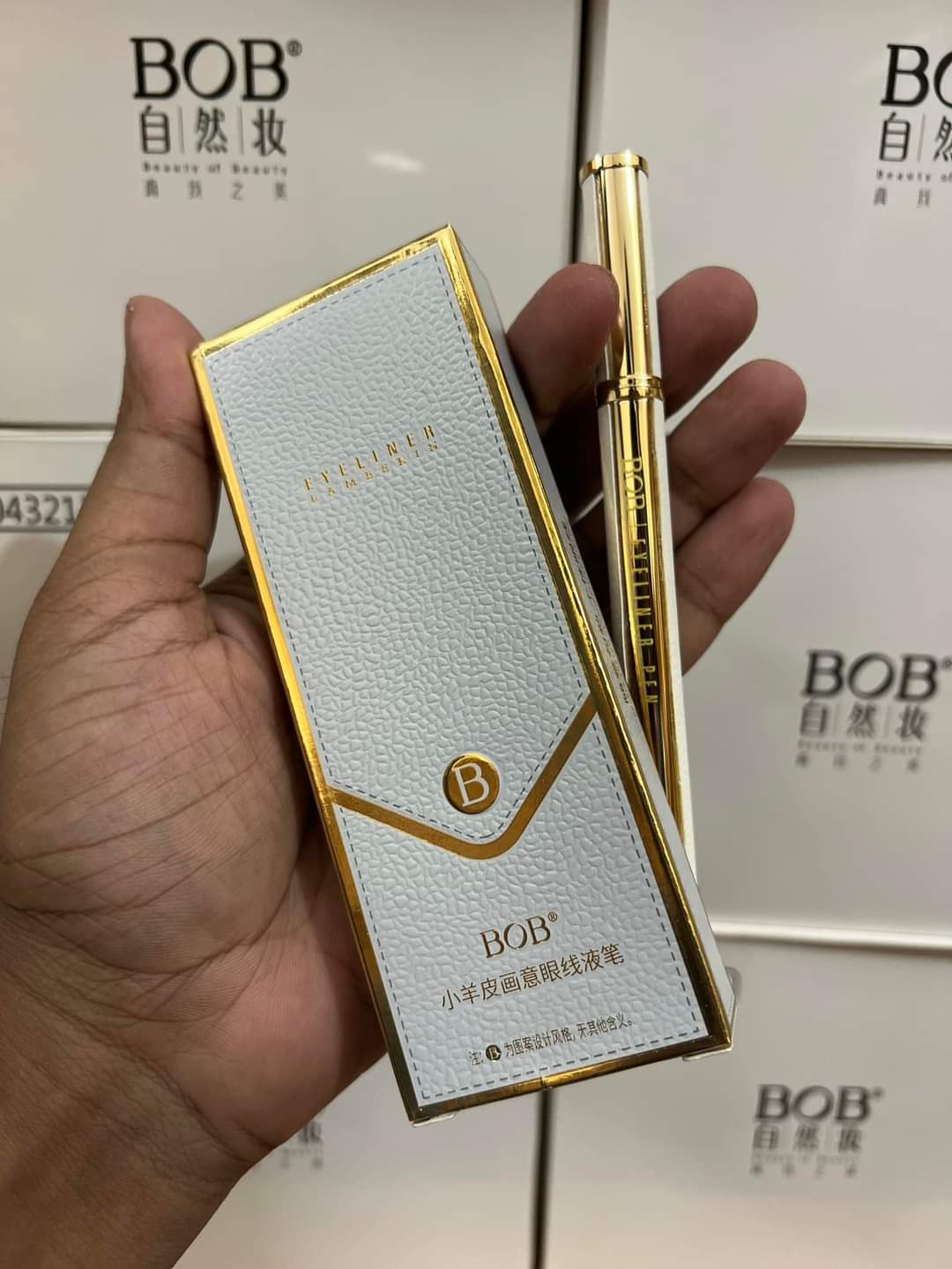 Picture of Bob New Waterproof Pencil Eyeliner